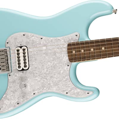Fender  Limited Edition Tom Delonge Stratocaster®, Rosewood Fingerboard, Daphne Blue image 2