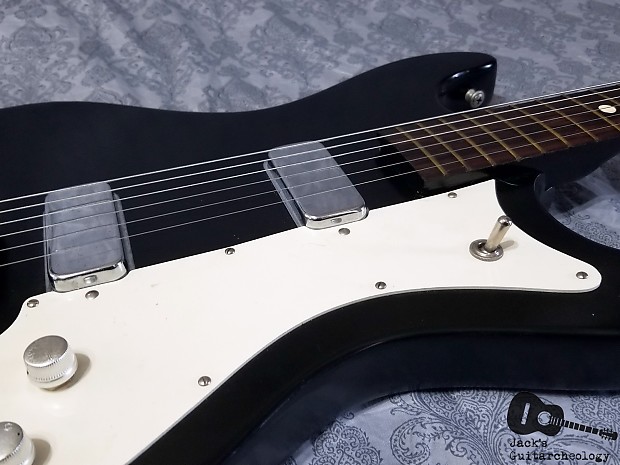 Truetone / Kay Vanguard II Mo. #302 Electric Guitar (1967