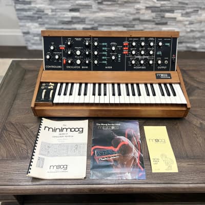 Vintage 1970s Moog Minimoog Model D - Fully serviced!