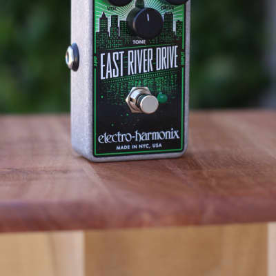 Electro-Harmonix East River Drive image 1
