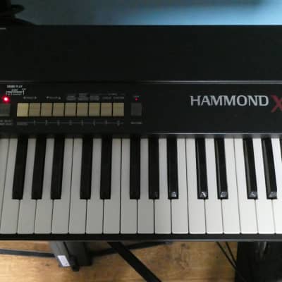 Hammond XB1 Drawbar keyboard  and flight case  2003 image 4