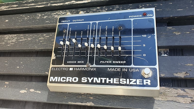 Electro-Harmonix Micro Synthesizer