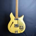 Rickenbacker Capri 330 1960 Mapleglo