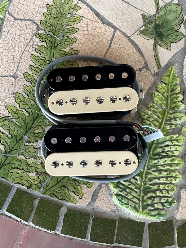 Epiphone Alnico Classic Pro Pickups with Quick Connect Reverb