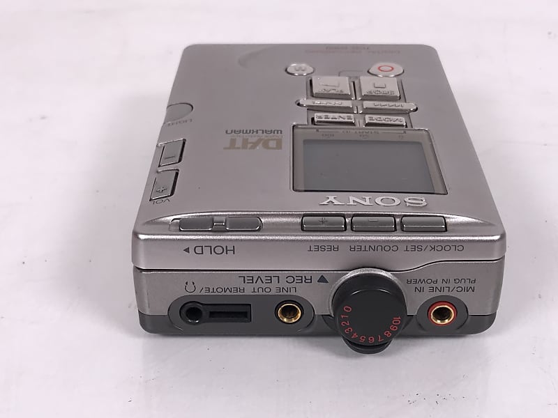 Sony TCD-D100 DAT Walkman & Sony ECM-MS907 Microphone | Reverb Greece