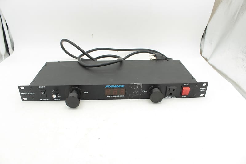 Furman M8D Power Conditioner & Surge Protector w/ Pull out Reverb
