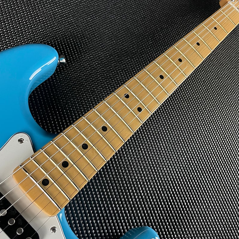 Fender Made in Japan Limited International Color