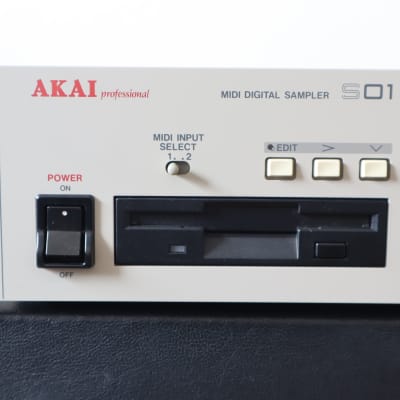 Akai S01 MIDI Digital Sampler 1993 | Reverb