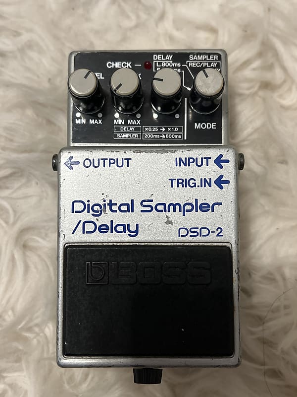 Boss DSD-2 Digital Delay Sampler Pedal | Reverb