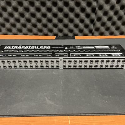 Behringer Ultrapatch Pro PX3000 48-Point TRS Patchbay 2004 - Present - Standard image 1