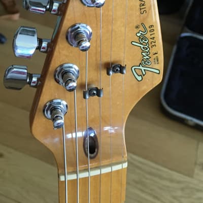 Fender  "Dan Smith" Stratocaster are 1983 3-Color Sunburst w/ Maple Fretboard image 8