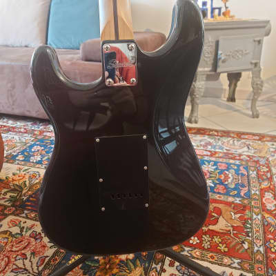 Custom Squier Affinity Series Stratocaster HSS 2020 - Montego Black Metallic image 5