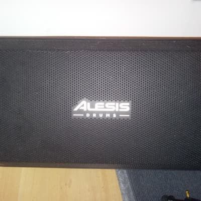 Alesis / StrikeAmp 12 / Amplificateur pour Batterie Électronique (12″) –  DRUMMOND MUSIQUE – Votre magasin de musique