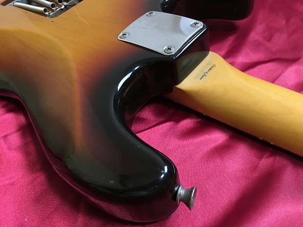 Fender Japan ST62-TX Stratocaster '62 Vintage Reissue 3TS