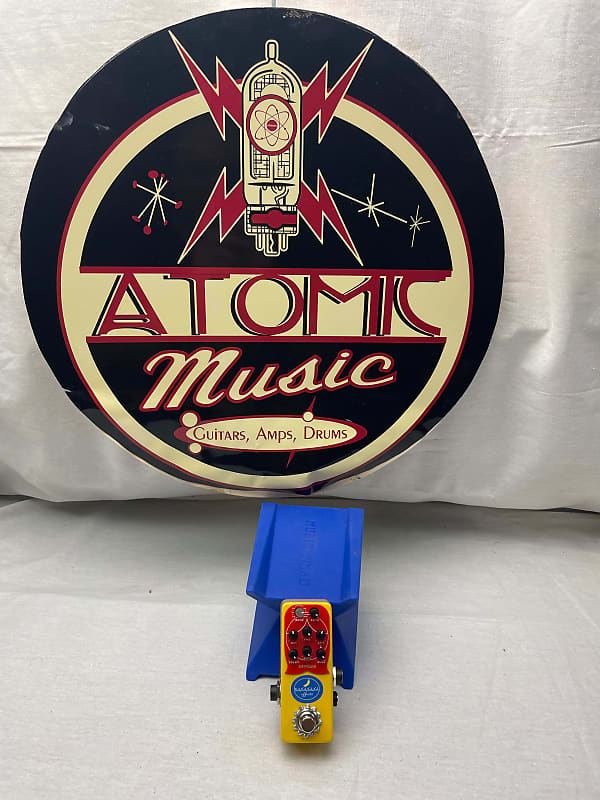 Banana Effects Matpewka Matryoshka Bass Synthesizer Pedal Reverb