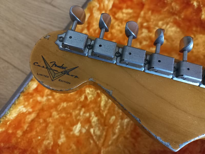 RARE Fender Custom Shop NAMM LTD 62 Stratocaster Heavy Relic RARE Fender Custom Shop NAMM LTD 62 Stratocaster Heavy Relic