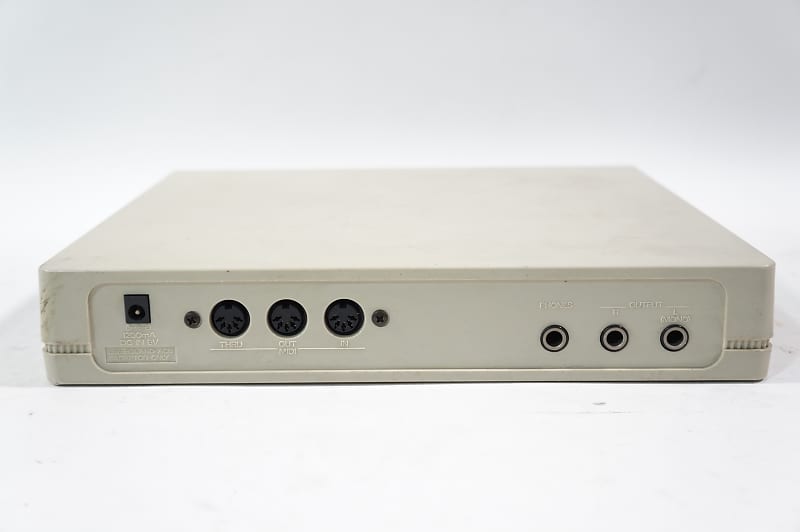 Roland CM-64 LA Synthesizer plus RS-PCM GS MIDI Sound Module