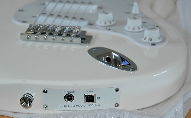 Behringer USB Guitar iAXE 624 Centari