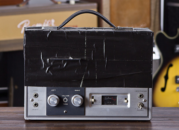 BATTLE of the Reel to Reel Tape Recorder GUITAR AMPS 