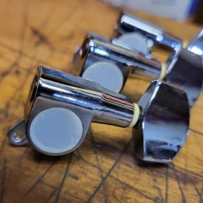 New Old Stock 3x3 Guitar Tuners Chrome with Installation Screws #2 image 2