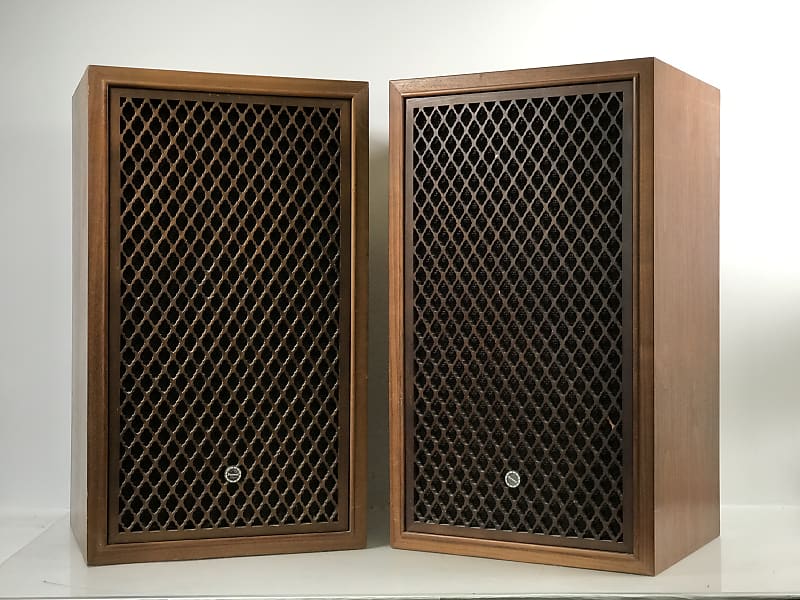 Pair Vintage Sansui SP-200 3-Way Loudspeaker System Speakers