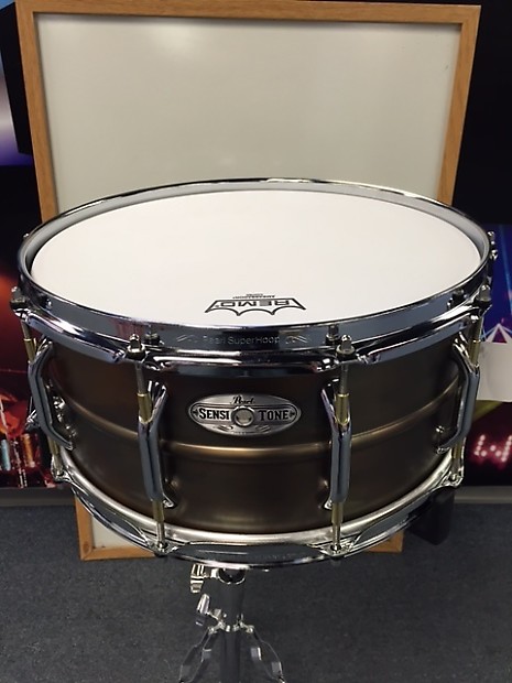 Pearl Sensitone Heritage Alloy Snare Drum 14 x 6.5 in Black Brass