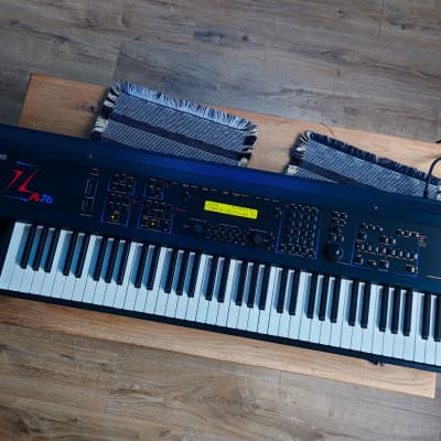 Ensoniq ZR-76 64-Voice Expandable Keyboard 1998 - Black