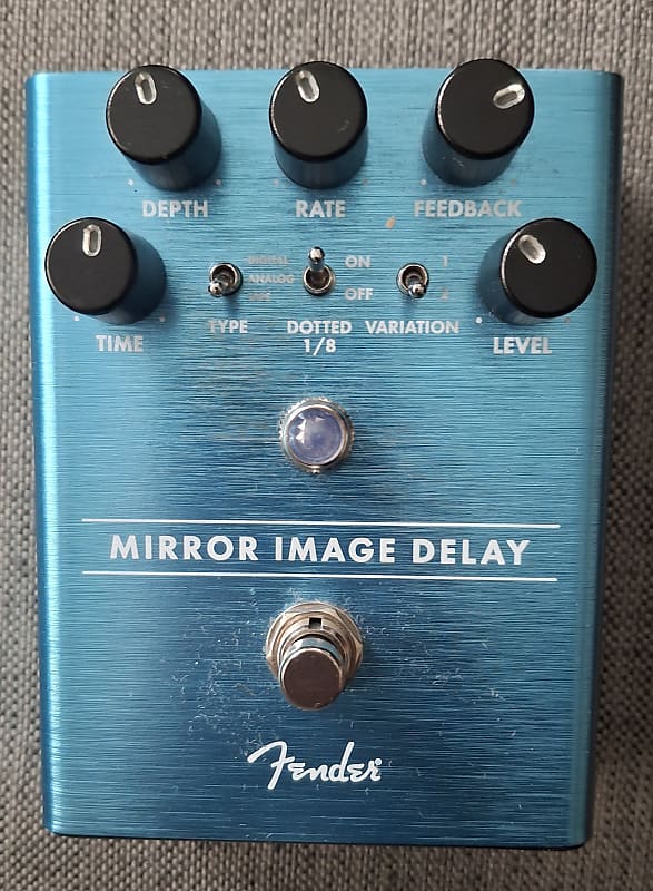 Fender Mirror Image Delay