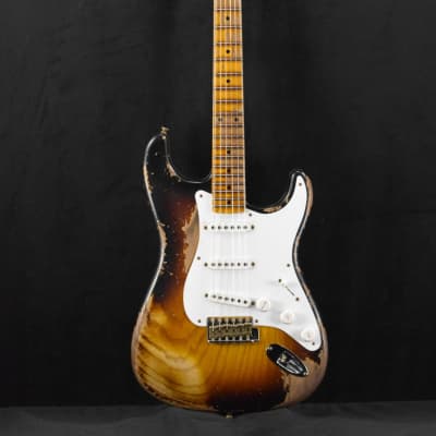 Mint Fender Limited Edition 70th Anniversary 1954 Stratocaster Super Heavy Relic Wide-Fade 2-Color Sunburst image 2