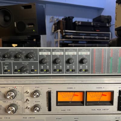 Behringer Combinator MDX-8000 | Reverb