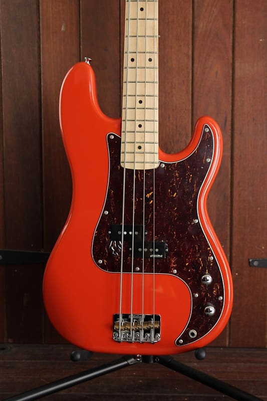 Vintage V4 Bass Guitar Maple FB Firenza Red