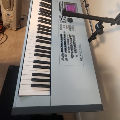 Yamaha Motif XS 8 Production Synthesizer 2000s - Gray