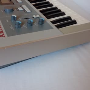 Akai VX600 synthesiser in excellent condition image 5