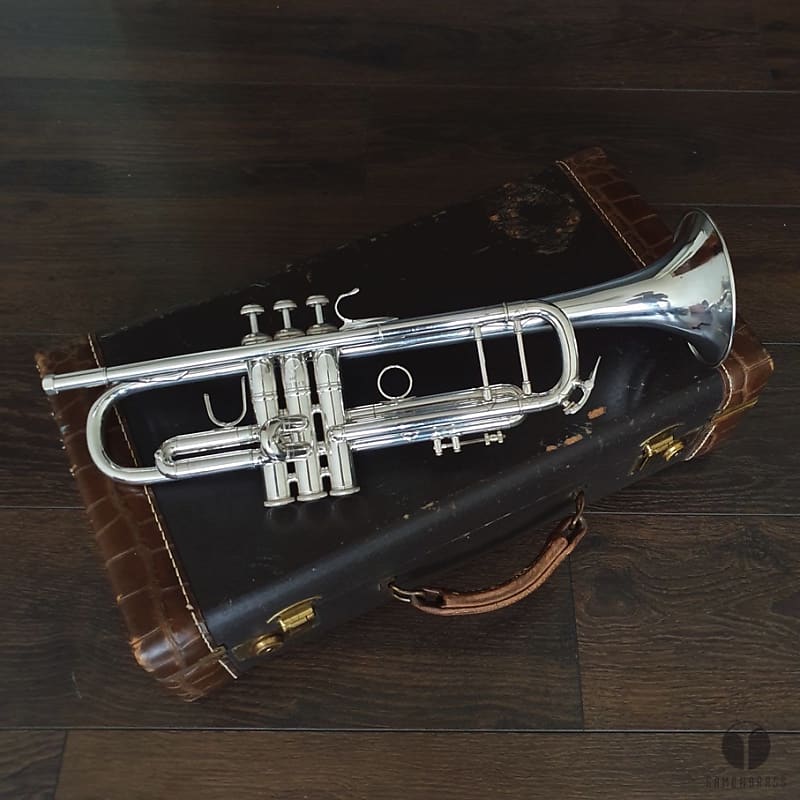 1973 Vincent Bach Stradivarius 37 ML Original Condition