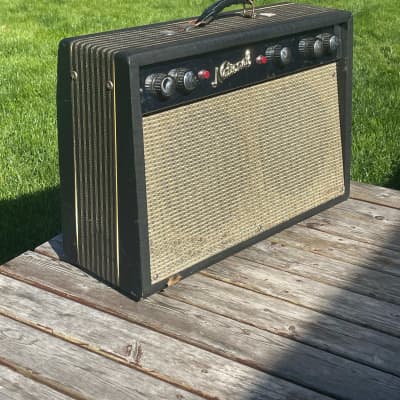 1963 National Val-verb 1260 Amp (valco) with dearmond tremolo control image 2