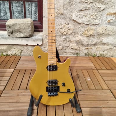 EVH Wolfgang WG Standard with Baked Maple Neck 2022 - Present - Gold Sparkle for sale