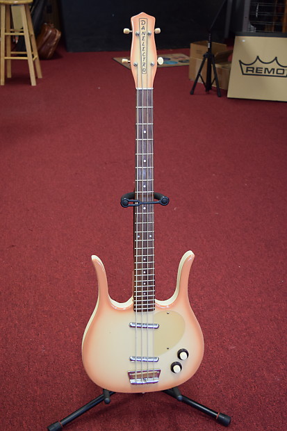 弦楽器、ギター 90s Danelectro Longhorn Short Scale Bass Guitar Made in Korea Copperburst 90s Danelectro Longhorn Short Scale Bass Guitar Made in Korea