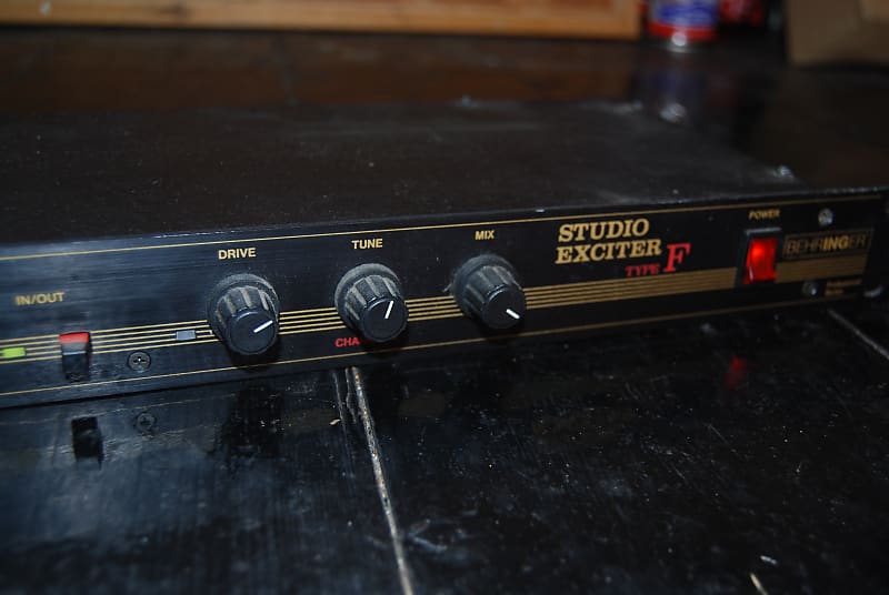 Behringer Aural Exciter Type F Reverb