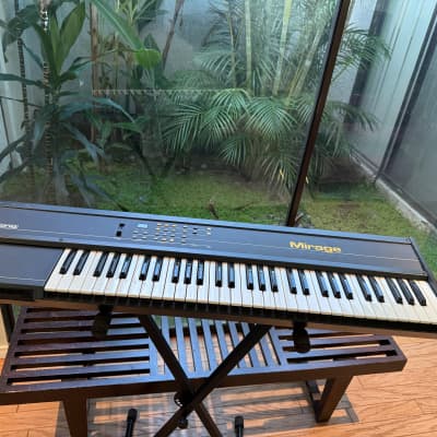 Ensoniq Mirage DSK-8 Digital Sampling Keyboard 1984 - Grey