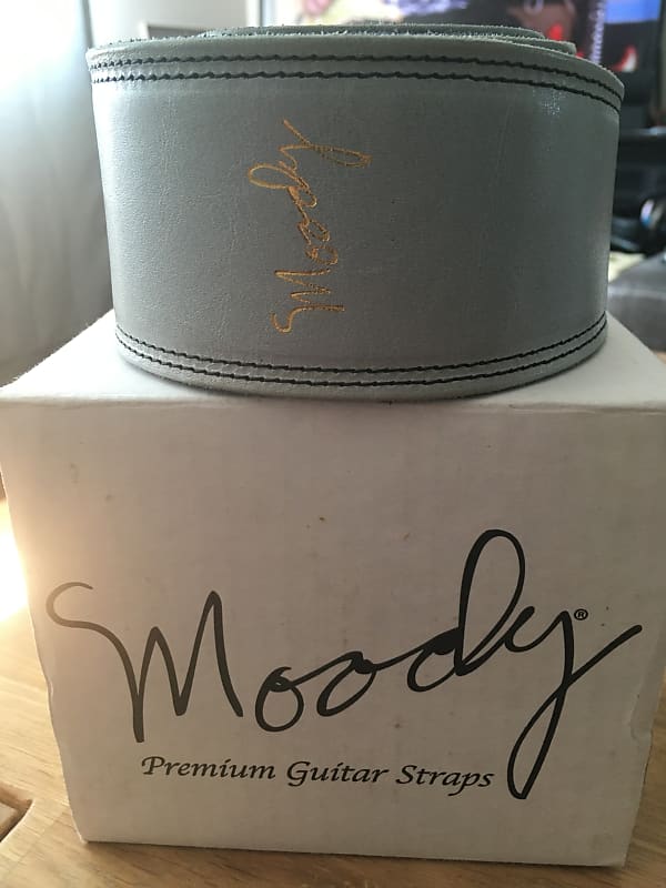 Moody Leather guitar strap Leather Reverb
