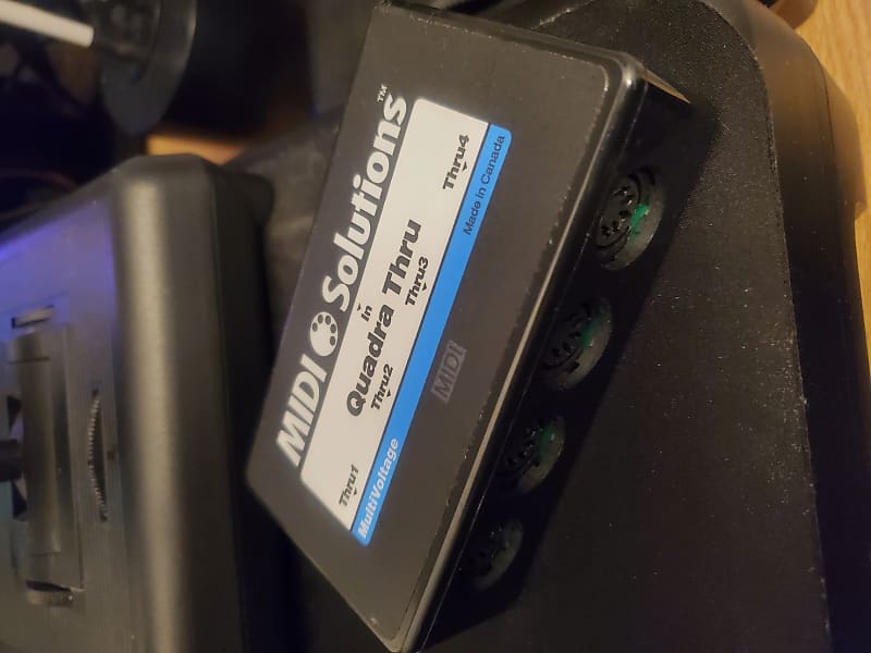 MIDI Solutions Quadra Thru 4 Output MIDI Thru Box V2 Reverb Canada