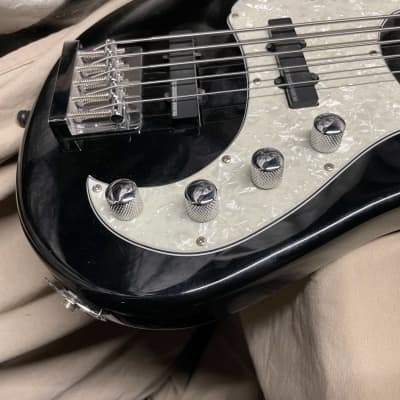 Dean Hillsboro 5 V J-Style 5-String Bass Black image 6