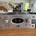 Avalon U5 Direct Box & Instrument Preamplifier plus Rack Ears
