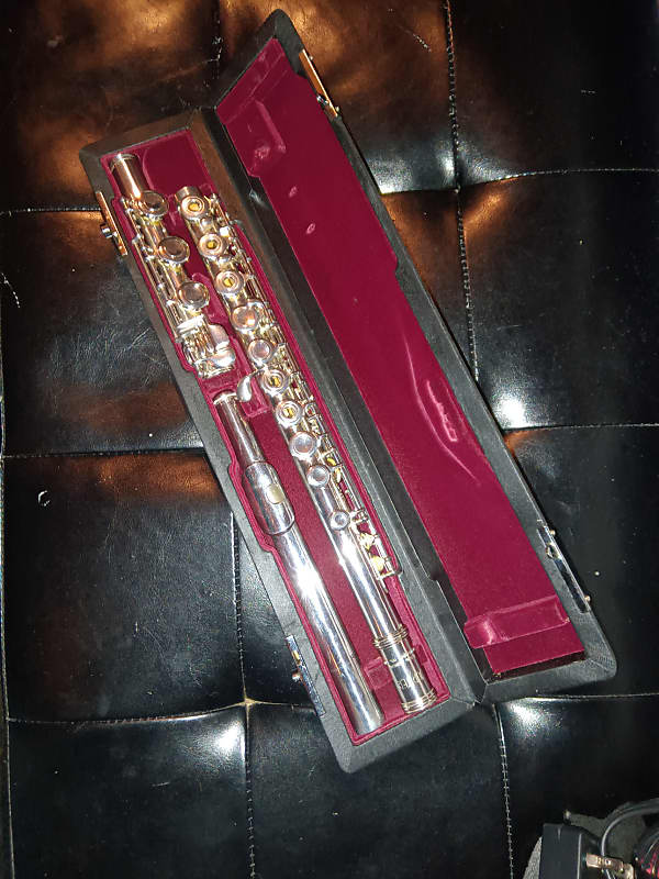 Jupiter JFL710 Standard C Flute Silver Reverb