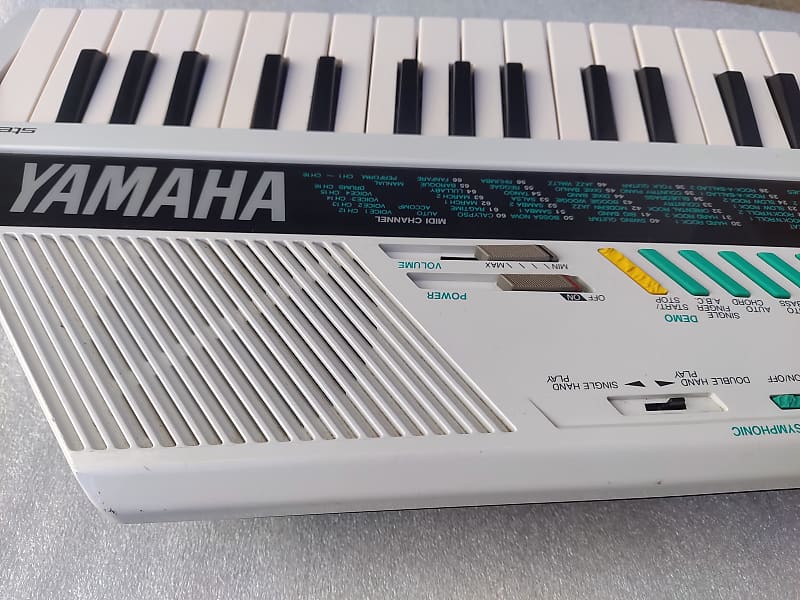 YAMAHA SHS-200 FM Digital Keyboard with MIDI Keytar | Reverb UK