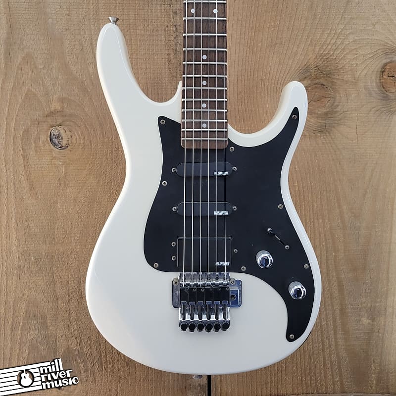 Washburn G2V Electric Guitar w/ HSC Used