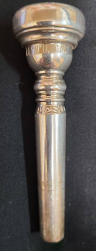 Bob Reeves 42S screw-rim trumpet mouthpiece - Silver Plate