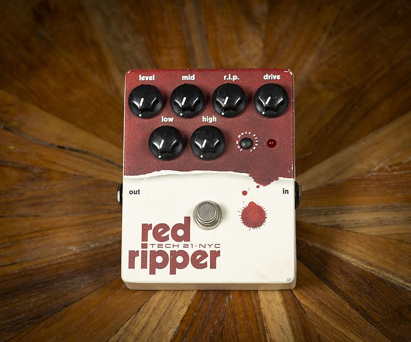 TECH 21 NYC red ripper ベースエフェクター TECH 21 NYC red ripper ベースエフェクター