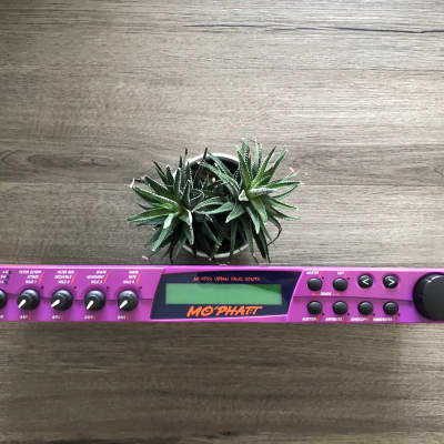 E-MU Systems Mo'Phatt Rackmount 64-Voice Expandable Synthesizer 2000 - Purple