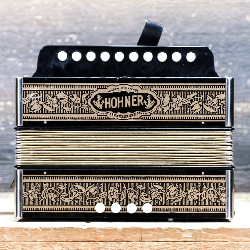 Accordions New & Used Accordions For Sale Reverb Canada